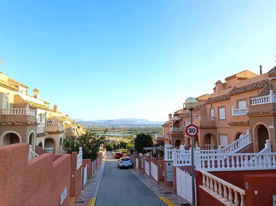 Adosado Cerca De La Playa * Gran Alacant
